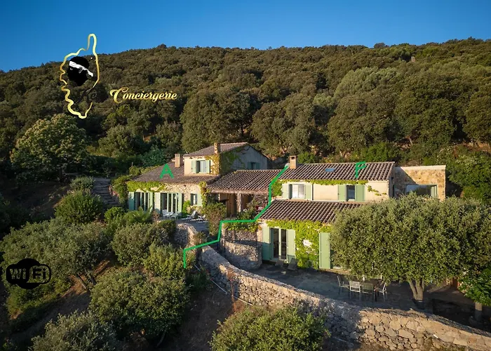 Ficaja 10 Pers Jacuzzi Vue Pinarello Vakantiehuis