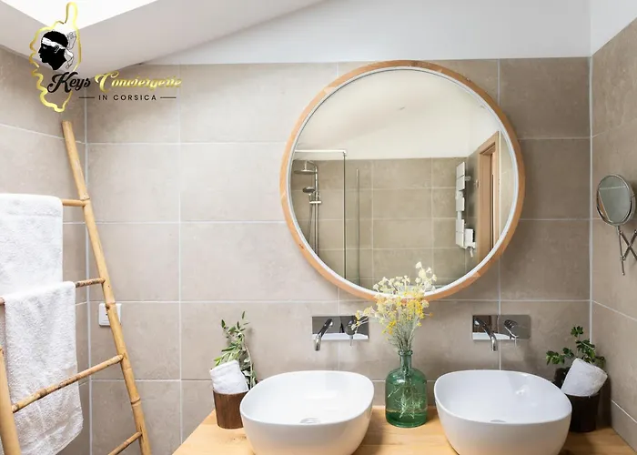 Ficaja 10 Pers Jacuzzi Vue Pinarello * Zonza